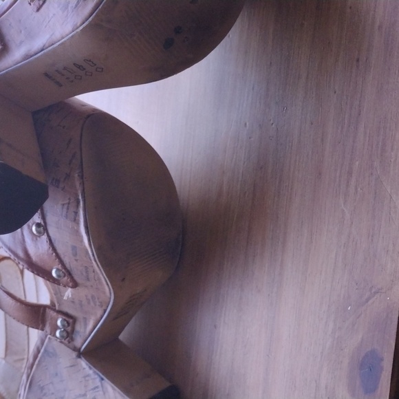 Michael Antonio size 6 1/2 women's shoe - Picture 3 of 5